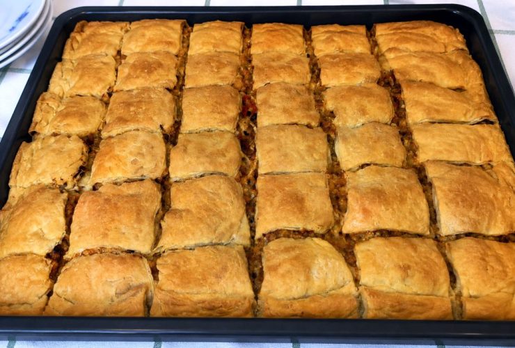 ฮฮฟฯฯฯฮนฯฮฑ ฮผฮต ฯฯฮปฮปฮฟ - Greek Chicken Pie