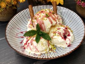 Παγωτό Καϊμάκι - Greek Mastic Ice Cream
