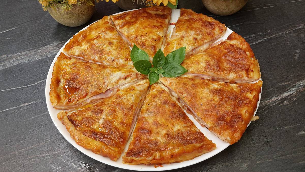 Πίτσα εξπρές με τορτίγια σε 20 λεπτά - Easy Tortilla Pizza