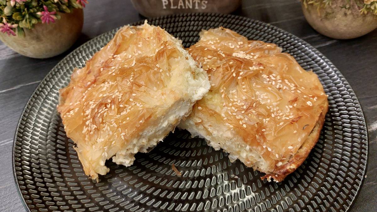 Τυροπιτα Σουφλέ σε ταψί - Easy Greek Feta Soufflé Pie