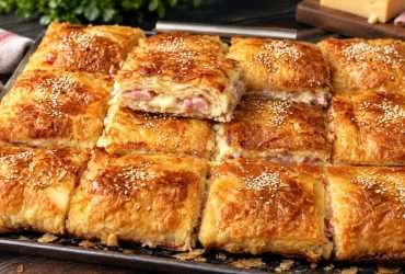 Ζαμπονοτυρόπιτα με σφολιάτα - Ham and cheese pie