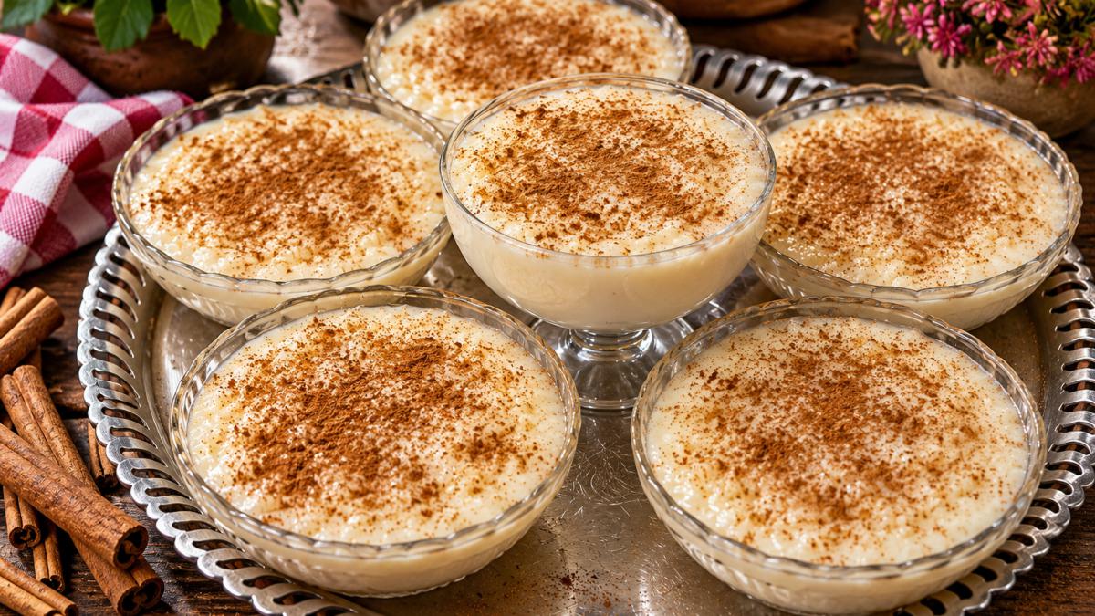 Ρυζόγαλο σε μπολ - Greek Rice Pudding Rizogalo